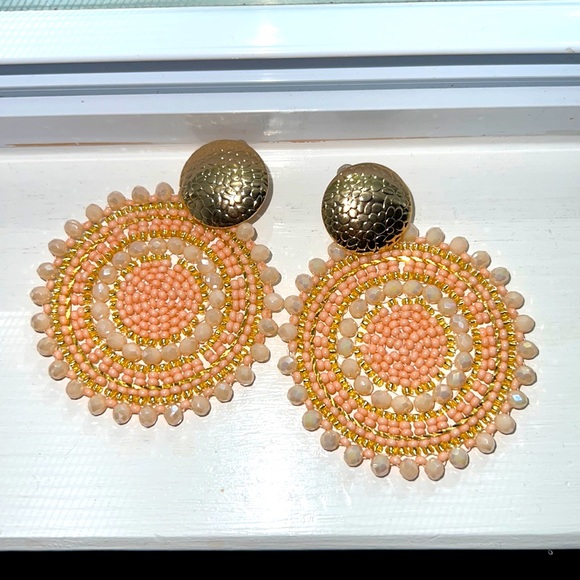 Jewelry - Light Pink Circle Beaded Earrings